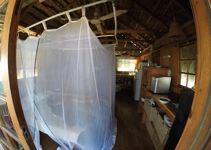 Stunning Sea View, Charming Beach Cottage In Barra, Mozambique - 4X4